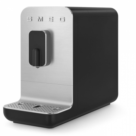 Автоматическая кофемашина SMEG BCC11BLMEU в магазине «На диване» в Чите  — Выгодная цена
